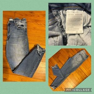Like new 15/31 kancan jeans